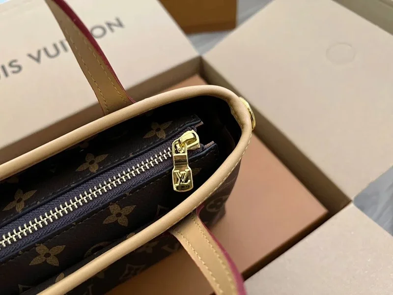 Louis Vuitton's new high-quality versatile single shoulder crossbody bag for women's retro trend | Y