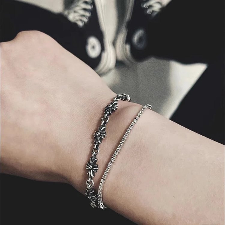 Chrome Hearts Crossing Silver Bracelet, Men's Kroos Heart Cross Bracelet, European and American Hip