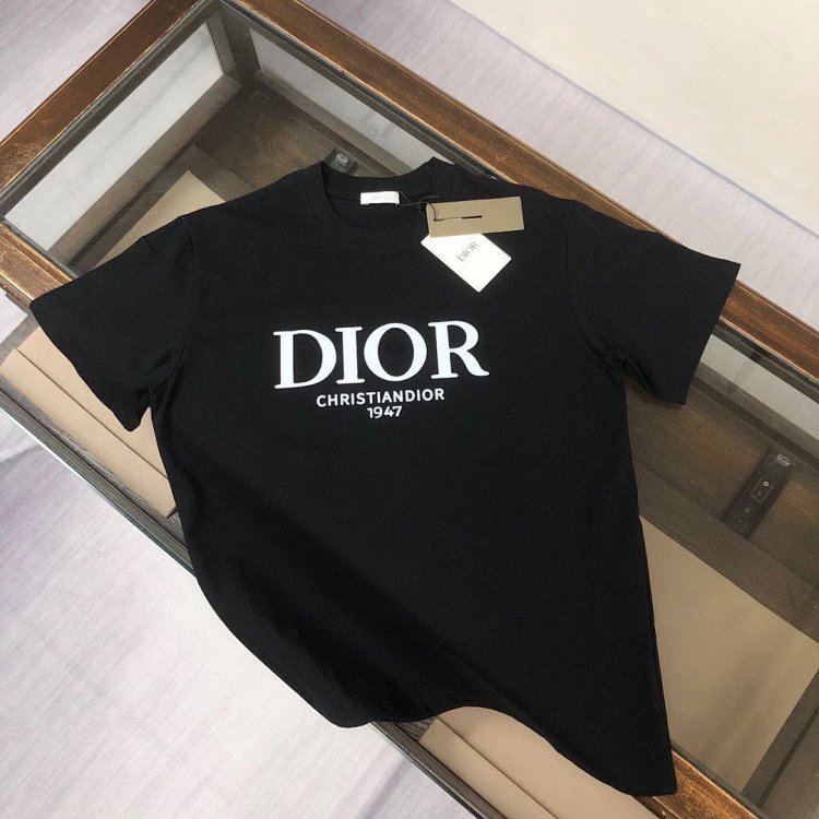 Dior light luxury short sleeved T-shirt men's half sleeved top unisex Dior short sleeved shirt | Yo