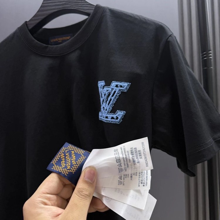 Louis Vuitton short sleeved T-shirt unisex knit top with half sleeves | Yoyubuy Spreadsheet