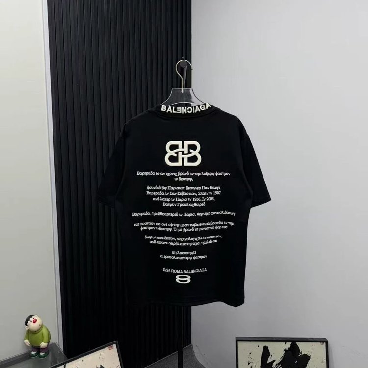 Balenciaga luxury embroidered short sleeved t-shirt for both men and women, half sleeved top for wom
