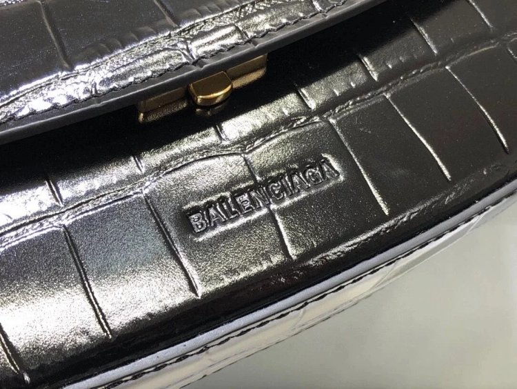 Balenciaga Crocodile Pattern Head Layer Calfskin Single Shoulder Handheld Underarm Bag Women's Bag |