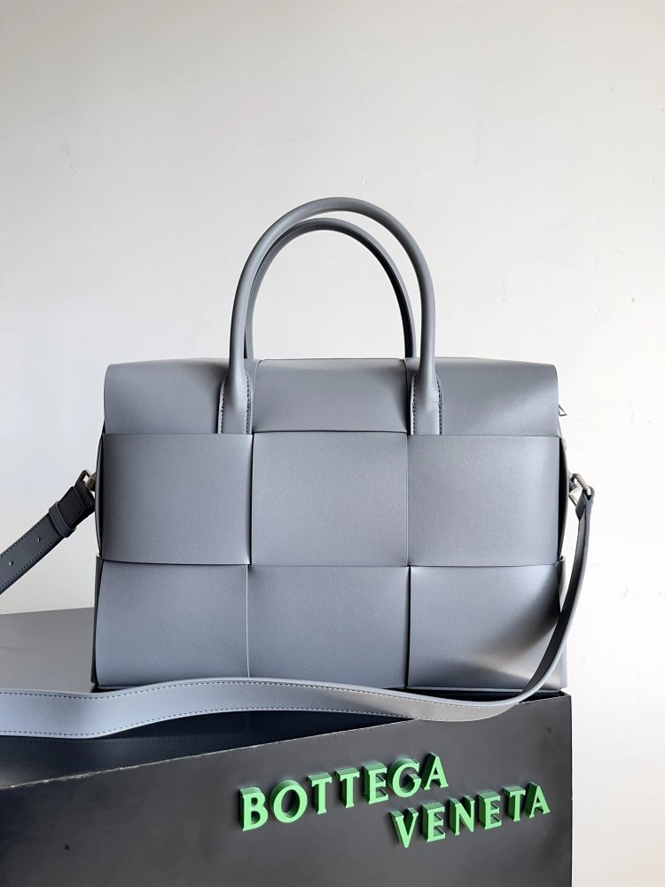 Bottega Veneta Large Grid Knitted Men's briefcase