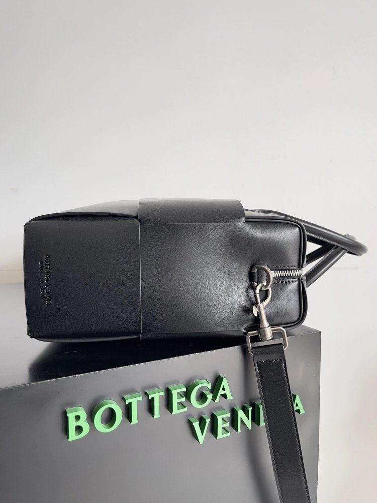Bottega Veneta Large Grid Knitted Men's briefcase | Yoyubuy Spreadsheet