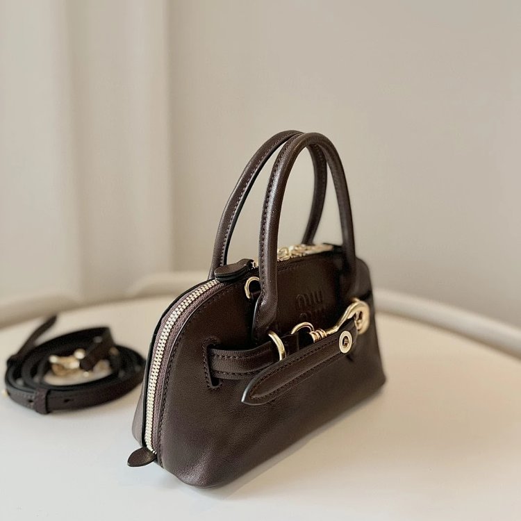 Miumiu handbag shoulder bag crossbody bag women's bag shell bag | Yoyubuy Spreadsheet