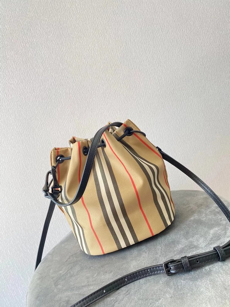 Burberry storage classic plaid canvas bucket bag drawstring bag | Yoyubuy Spreadsheet