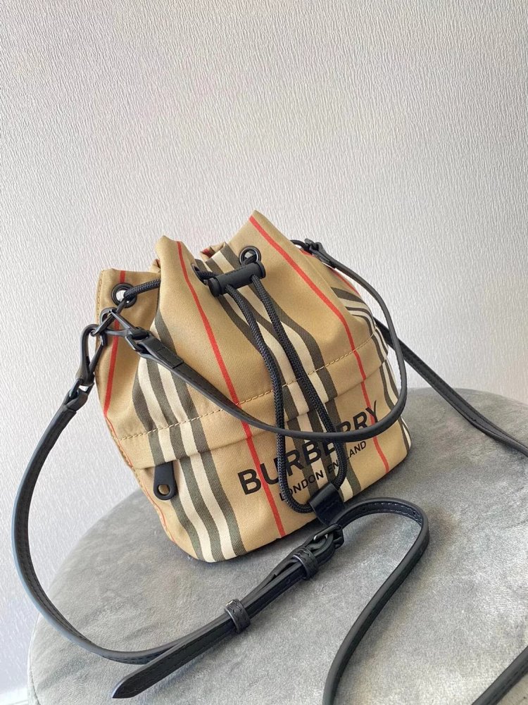 Burberry storage classic plaid canvas bucket bag drawstring bag | Yoyubuy Spreadsheet