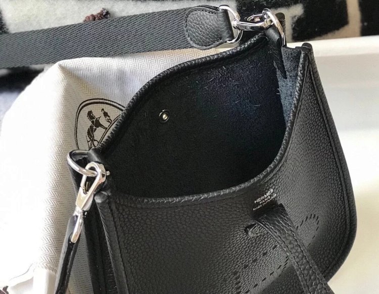 Hermes mini calf leather hollow shoulder crossbody buckle women's bag | Yoyubuy Spreadsheet