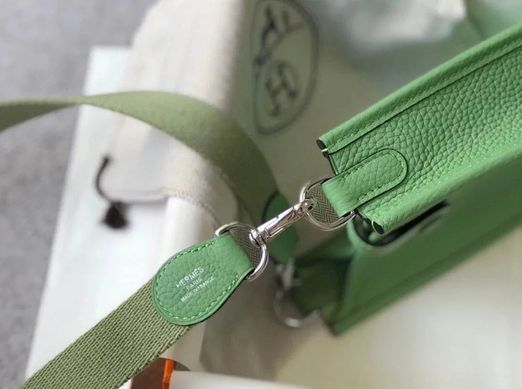 Hermes mini calf leather hollow shoulder crossbody buckle women's bag | Yoyubuy Spreadsheet
