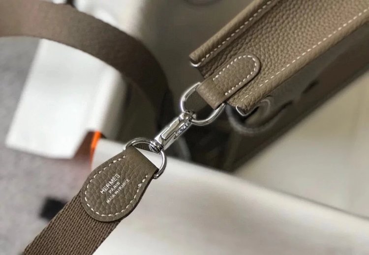 Hermes mini calf leather hollow shoulder crossbody buckle women's bag | Yoyubuy Spreadsheet
