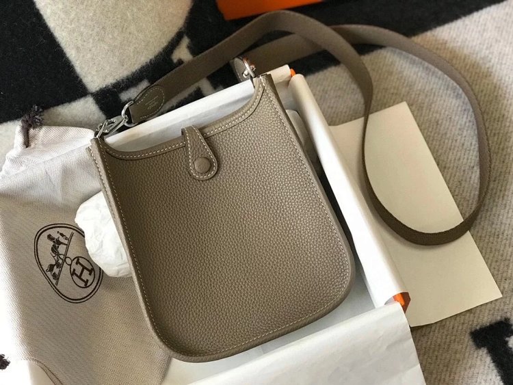 Hermes mini calf leather hollow shoulder crossbody buckle women's bag | Yoyubuy Spreadsheet
