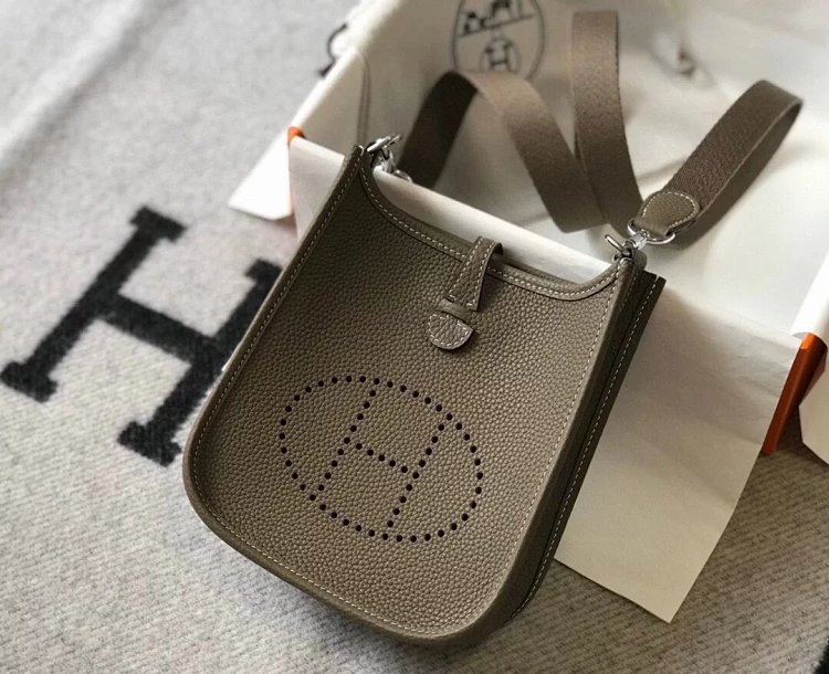 Hermes mini calf leather hollow shoulder crossbody buckle women's bag | Yoyubuy Spreadsheet