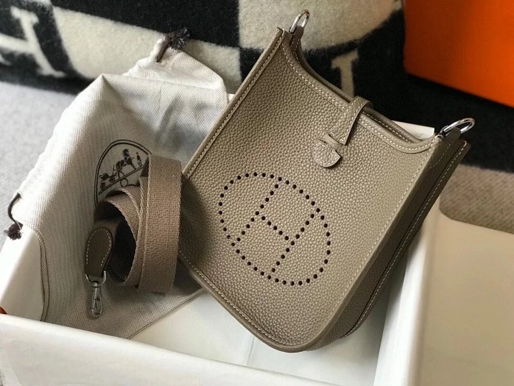 Hermes mini calf leather hollow shoulder crossbody buckle women's bag | Yoyubuy Spreadsheet