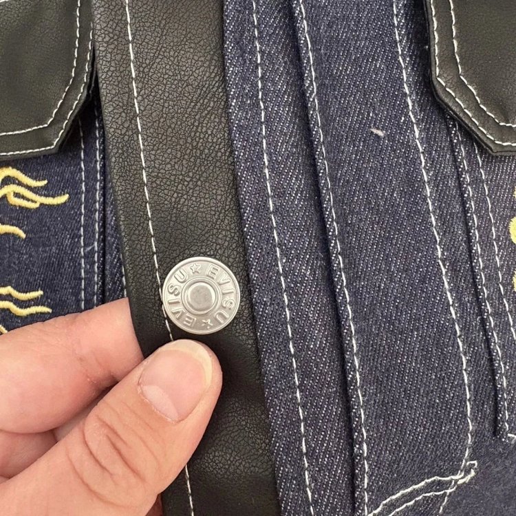 EVISU Heavy Industry Embroidered Cowboy Coat | Yoyubuy Spreadsheet