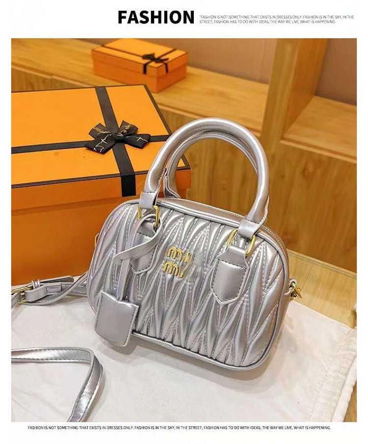 miumiu  Retro leather crossbody bag | Yoyubuy Spreadsheet