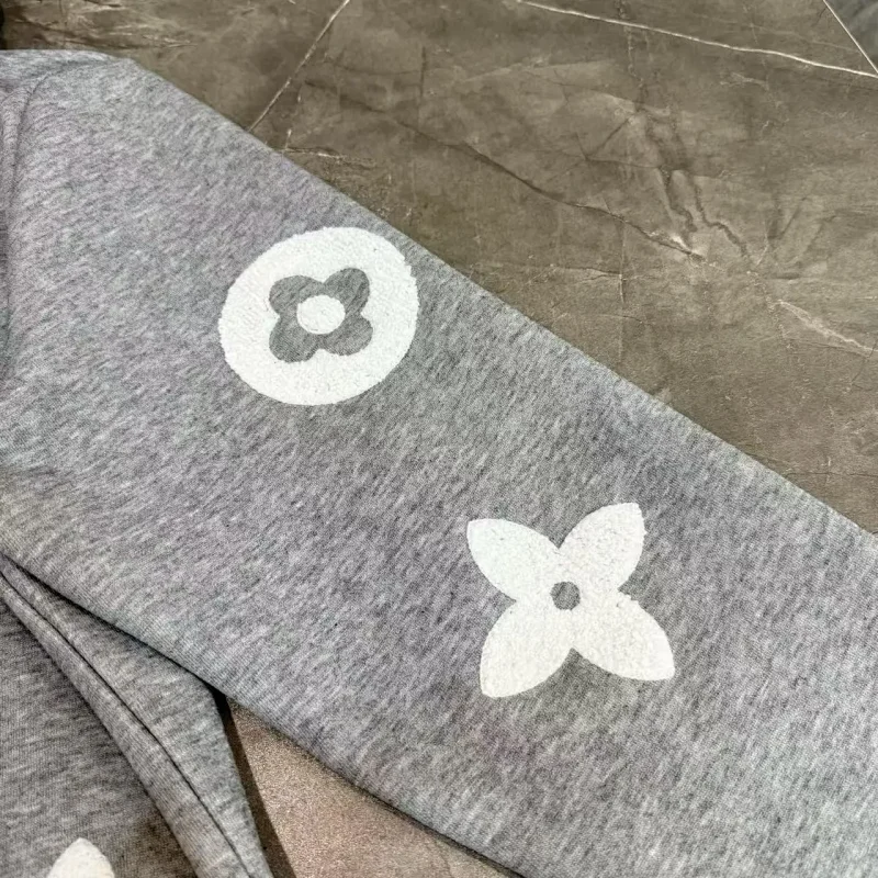 Louis Vuitton hooded zipper sweatshirt | Yoyubuy Spreadsheet