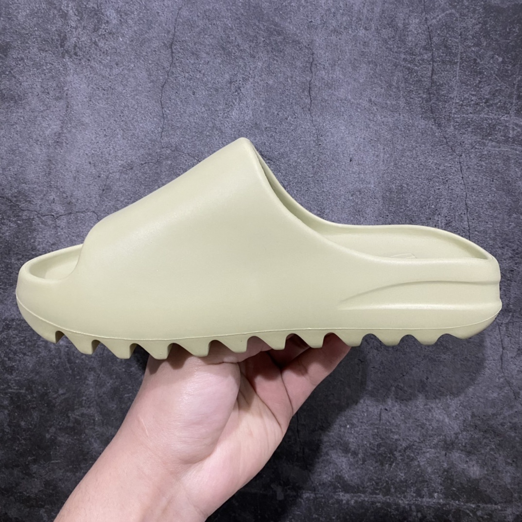 Adidas slippers T538022 | Yoyubuy Spreadsheet