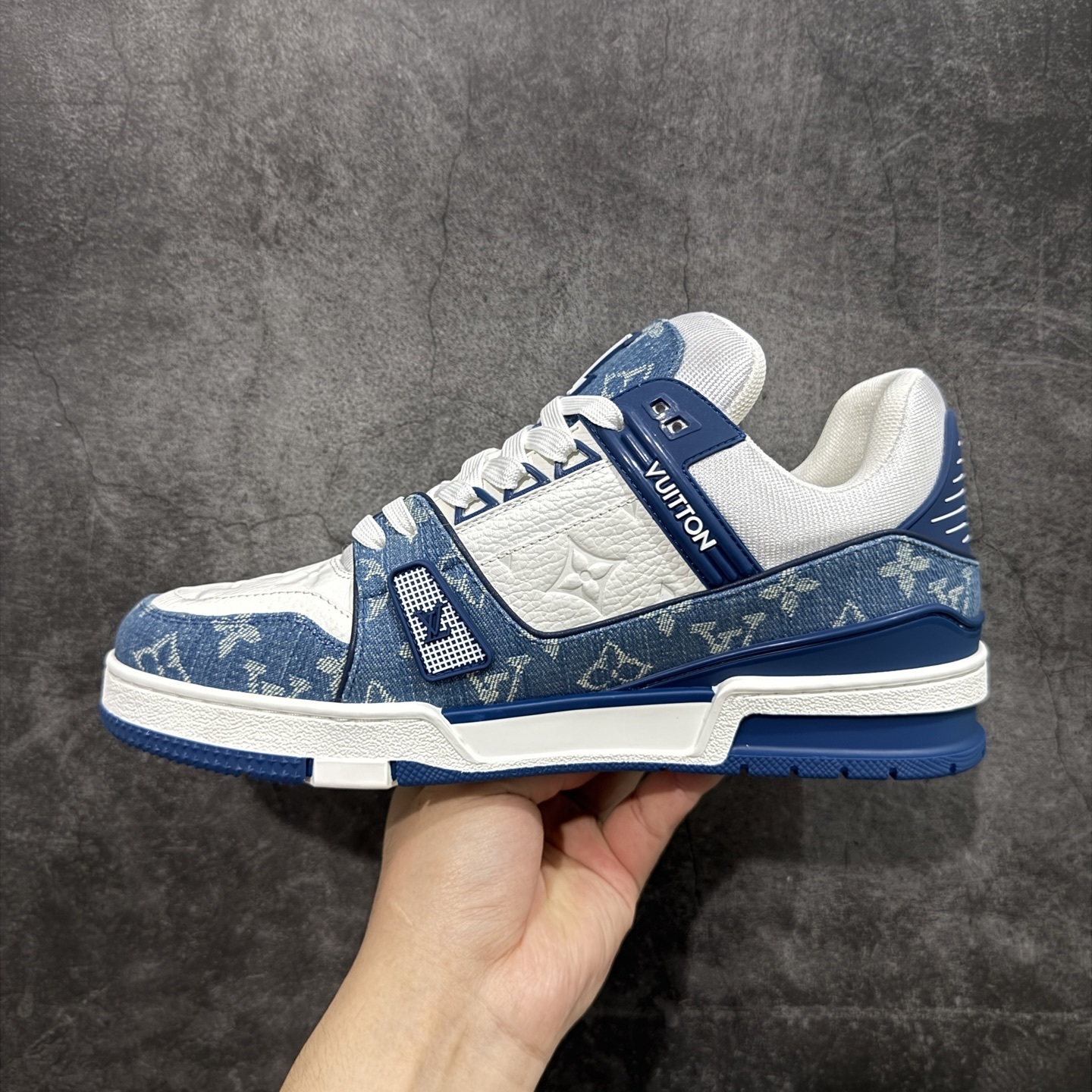 Louis Vuitton  Trainer Sneaker T538001 | Yoyubuy Spreadsheet