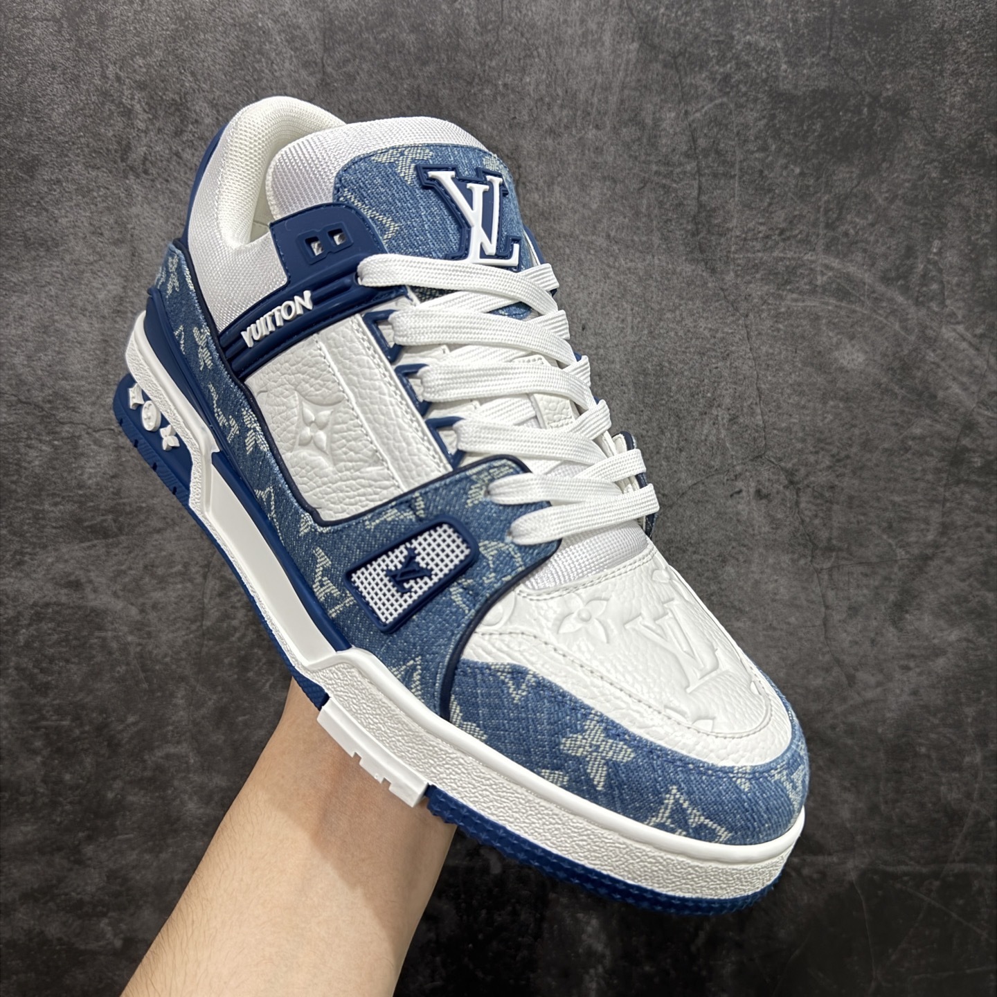 Louis Vuitton  Trainer Sneaker T538001 | Yoyubuy Spreadsheet