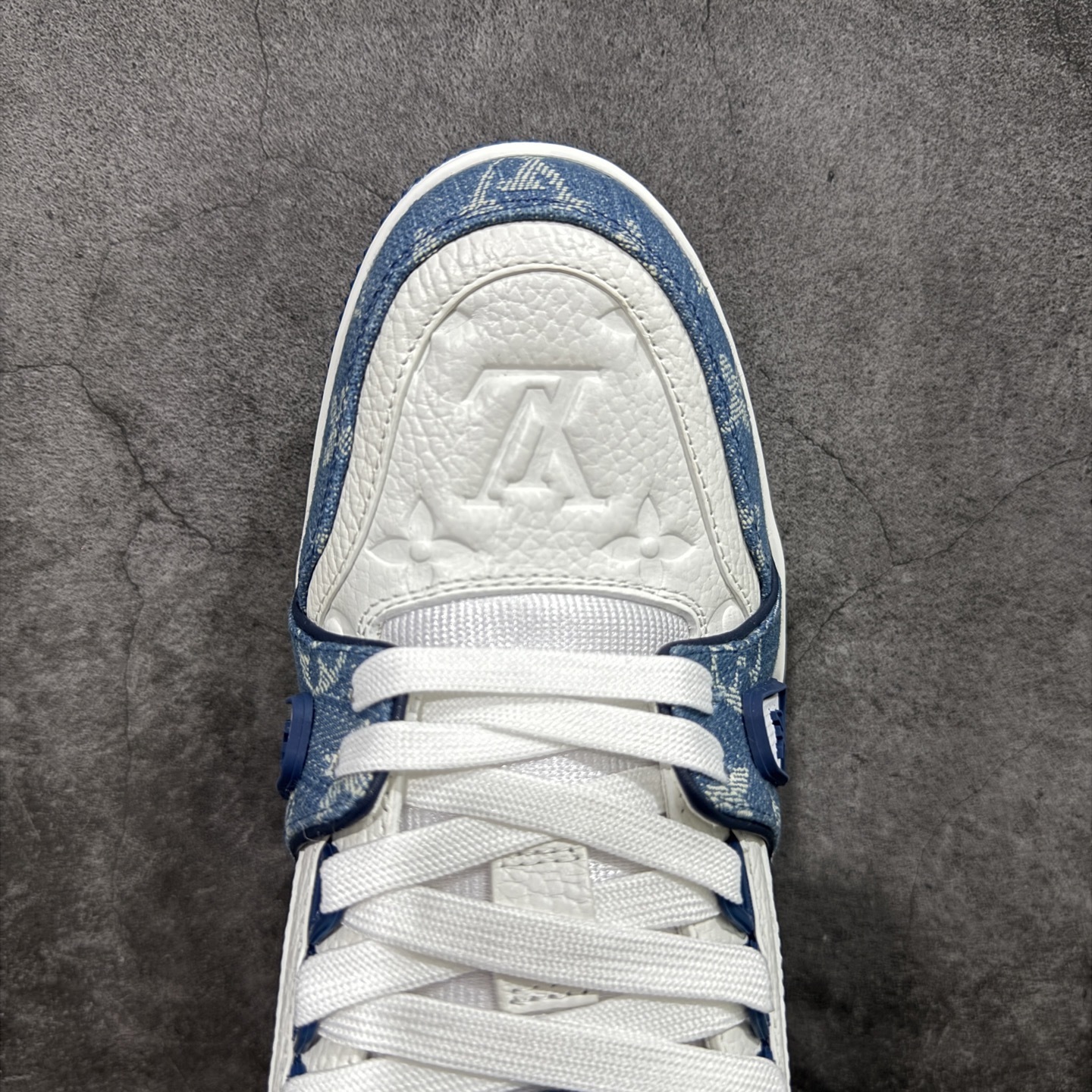 Louis Vuitton  Trainer Sneaker T538001 | Yoyubuy Spreadsheet