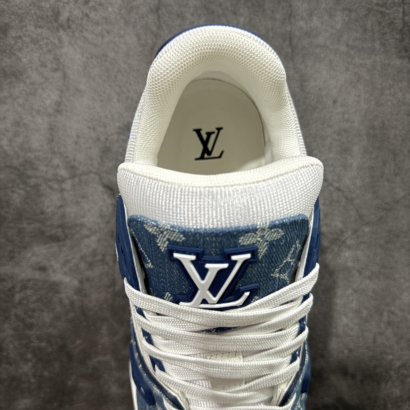 Louis Vuitton  Trainer Sneaker T538001 | Yoyubuy Spreadsheet