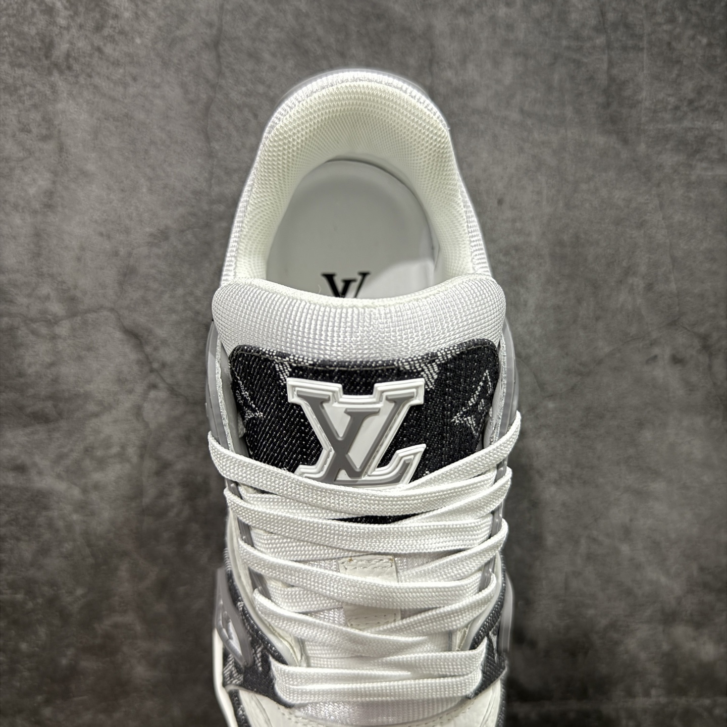 Louis Vuitton  Trainer Sneaker T538003 | Yoyubuy Spreadsheet