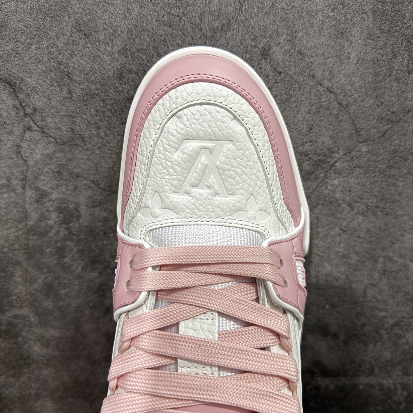 Louis Vuitton  Trainer Sneaker T538005 | Yoyubuy Spreadsheet