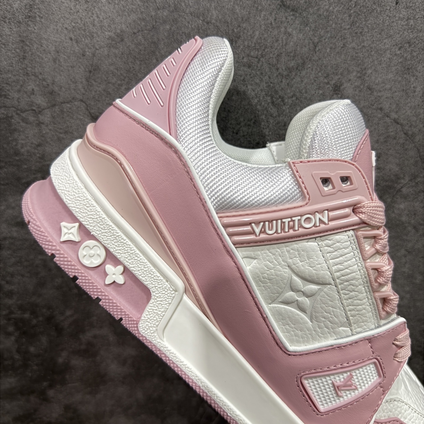 Louis Vuitton  Trainer Sneaker T538005 | Yoyubuy Spreadsheet