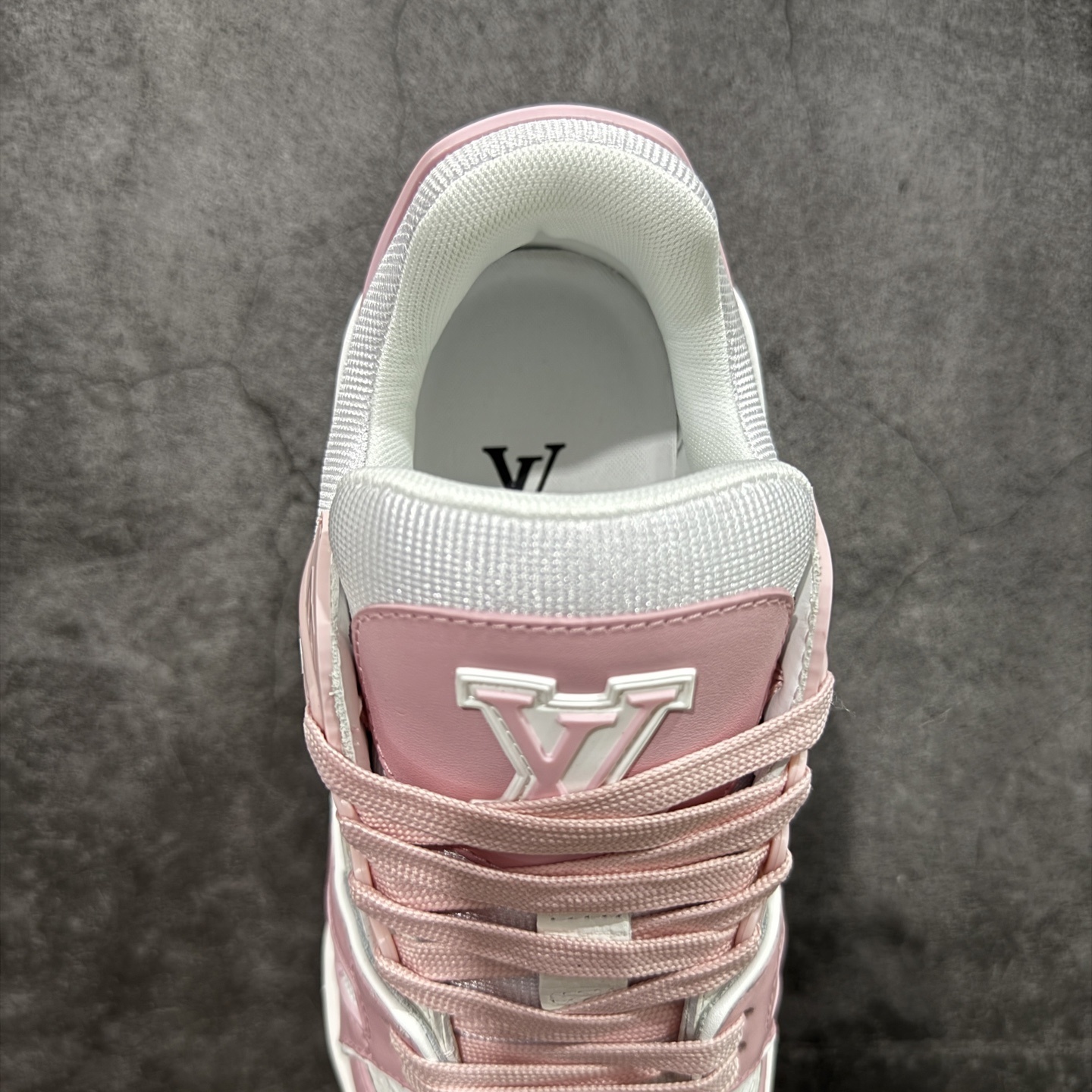 Louis Vuitton  Trainer Sneaker T538005 | Yoyubuy Spreadsheet