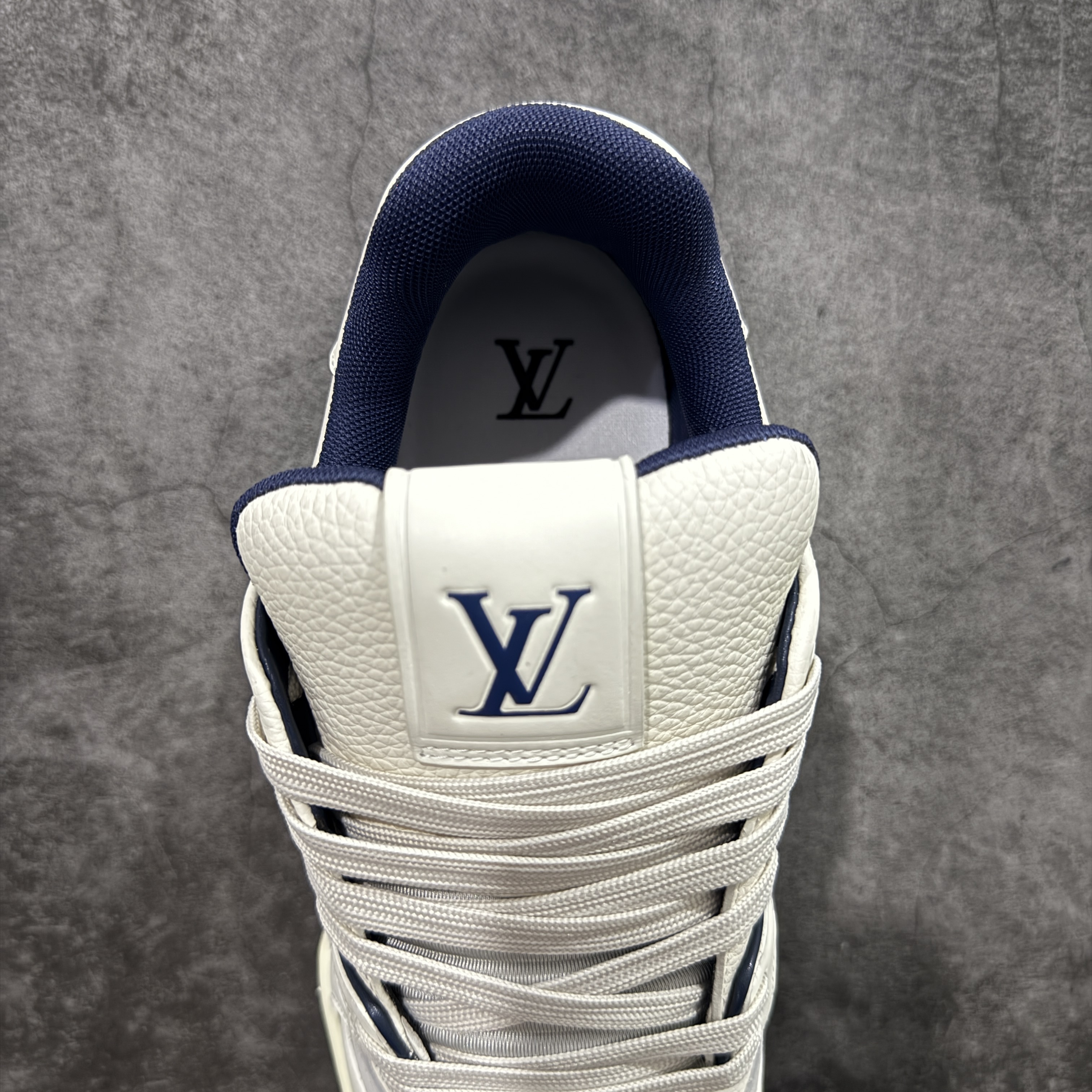 Louis Vuitton  Trainer Sneaker T538006 | Yoyubuy Spreadsheet