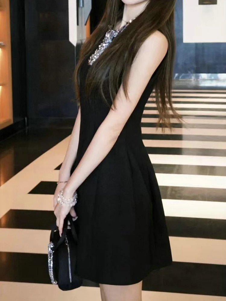 Temperament  skirt   socialite solid color sleeveless waist cinching slimming dress