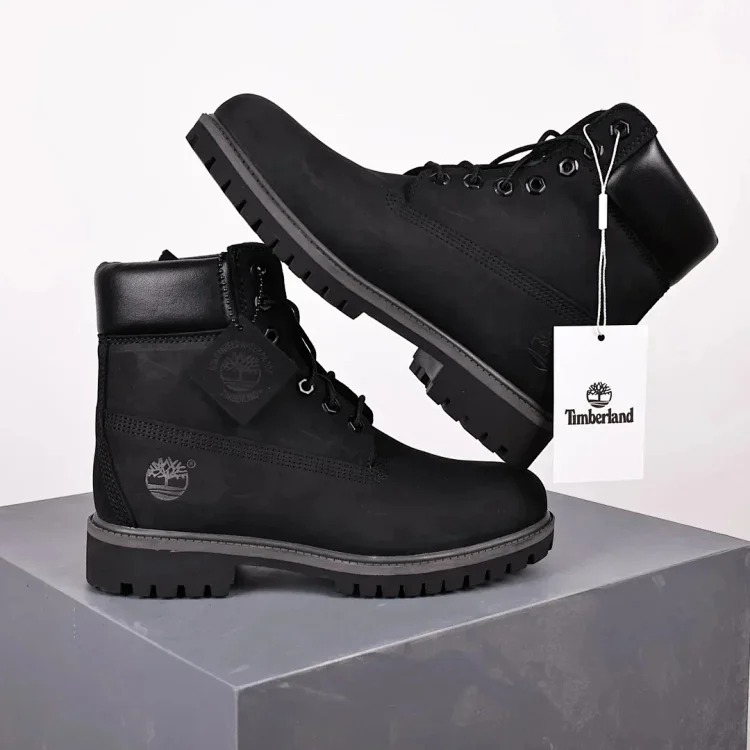 1014 Fashionable Rhubarb Boots
