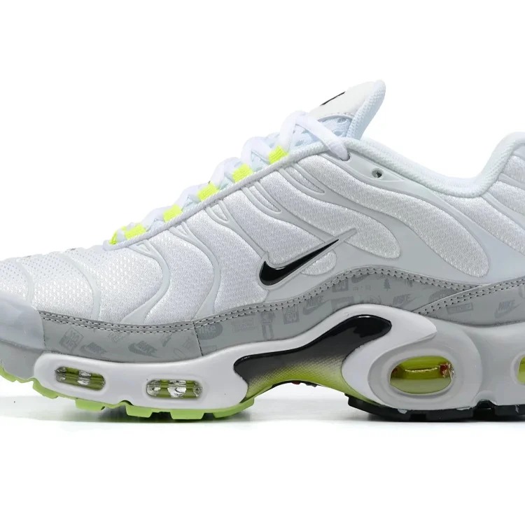 Max Plus TN (2) Casual Sneakers