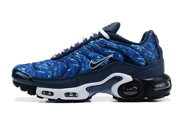 Max Plus TN (2)Casual sneakers