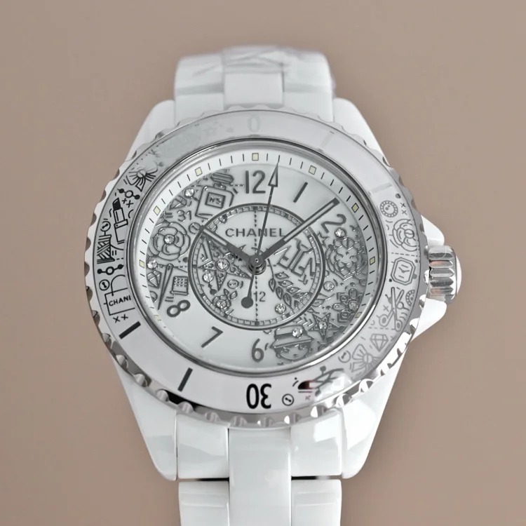 Chanel J12 series "Black and White Double 33cm! Women's Watch, Women's Watch"