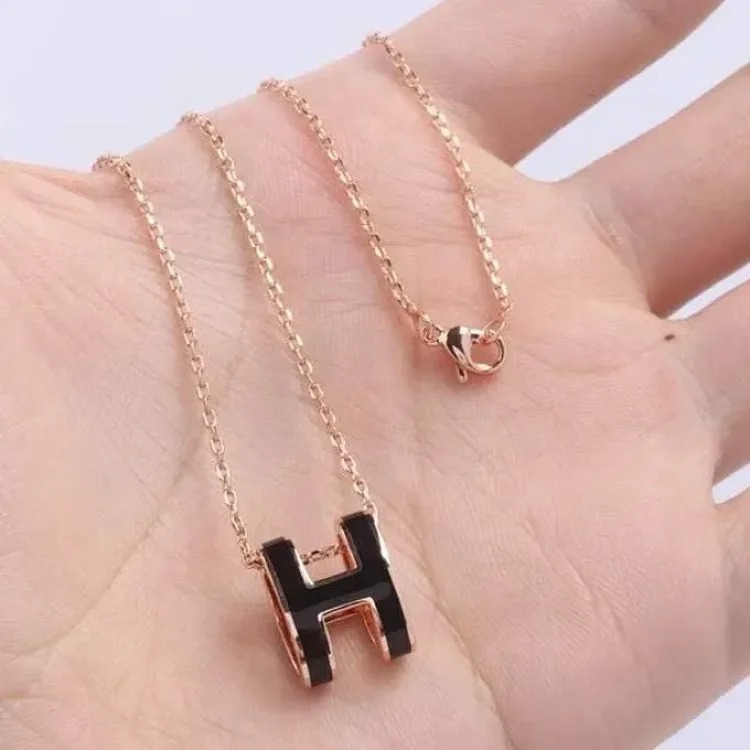 Chanel Versatile Fashion Accessory