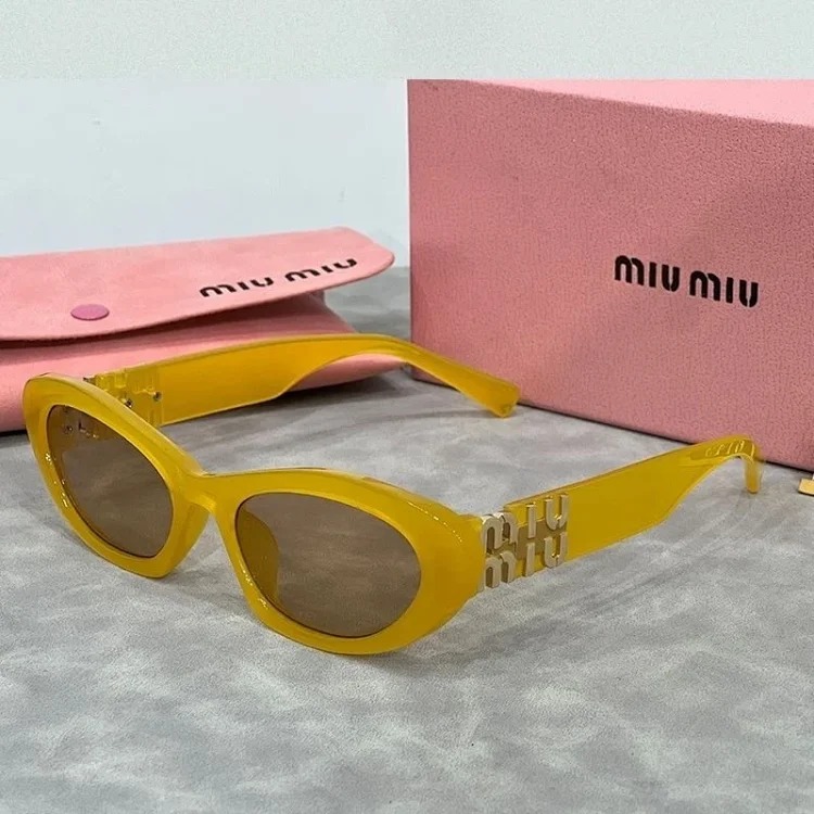 Miu Miu Fashion Sunglasses