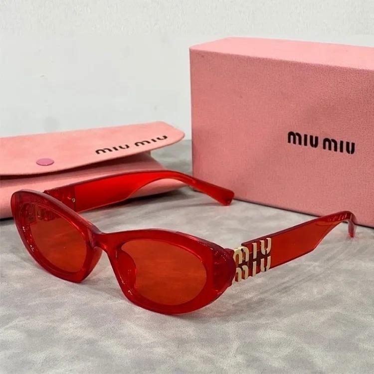 Miu Miu Fashion Sunglasses
