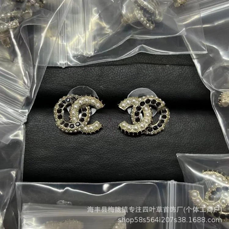 Chanel New Fashion Premium Heart Earrings