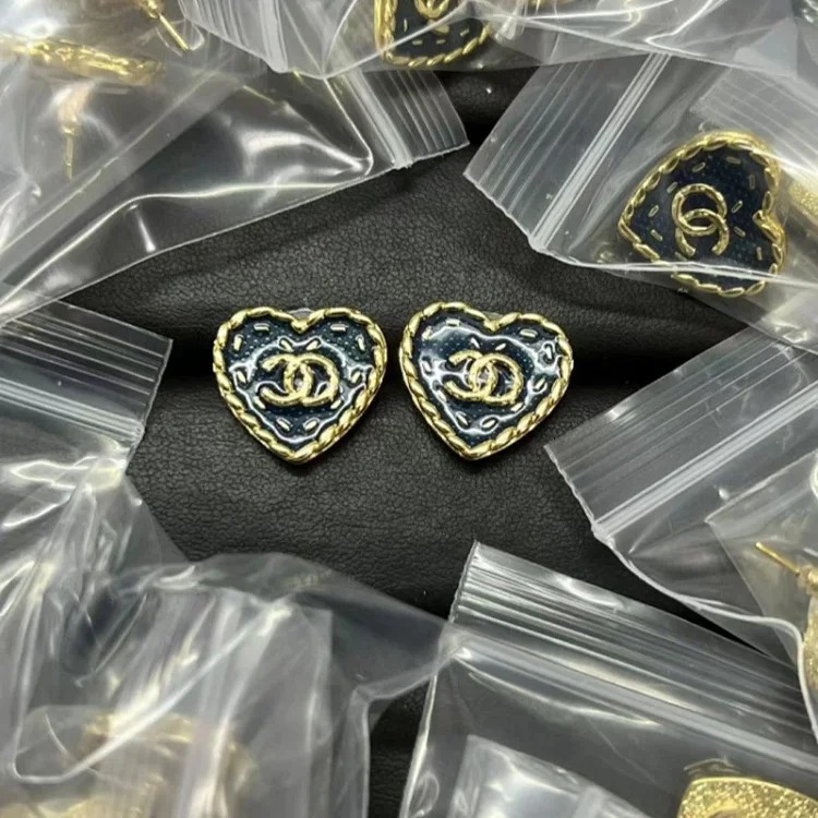 Chanel New Fashion Premium Heart Earrings