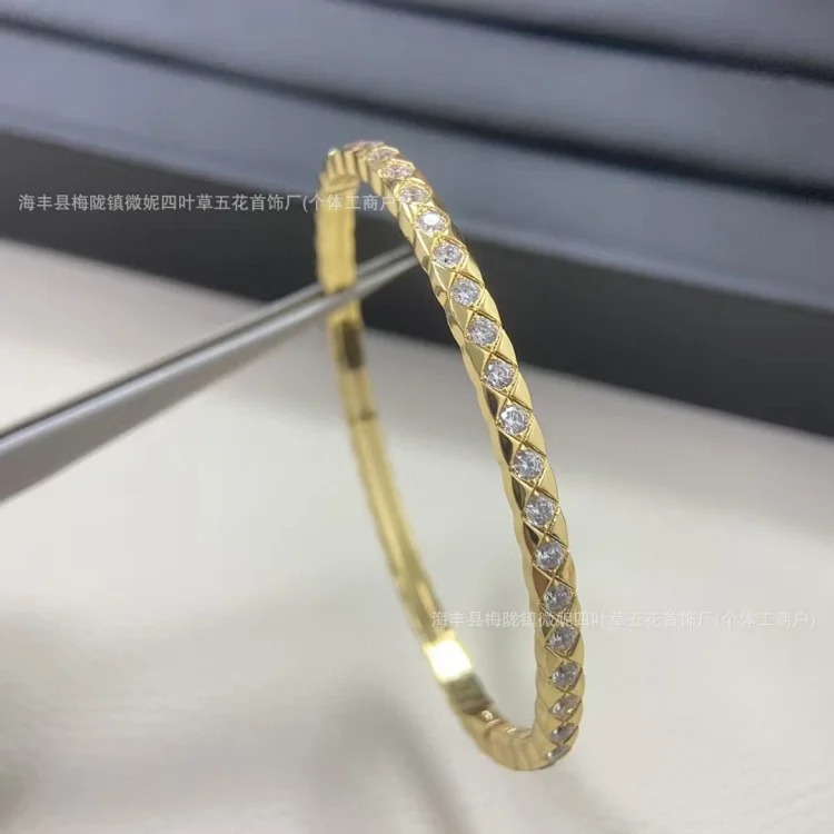 Chanel Luxury Premium Rhinestone Gold Bracelet