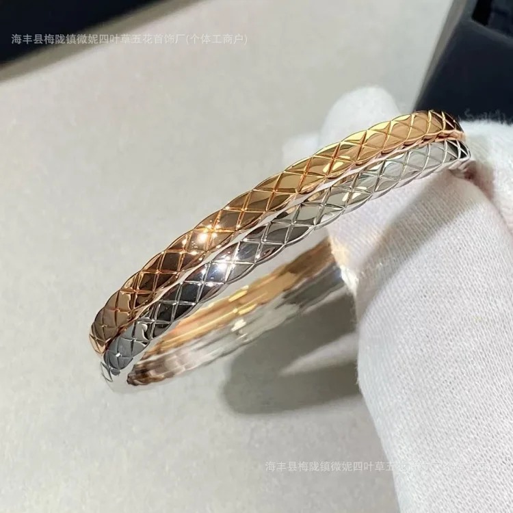 Chanel Luxury Premium Rhinestone Gold Bracelet