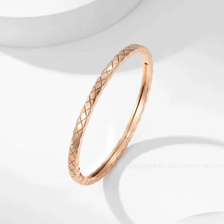 Chanel Luxury Premium Rhinestone Gold Bracelet