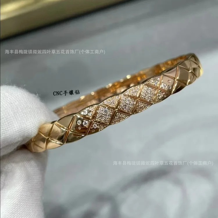 Chanel Luxury Premium Rhinestone Gold Bracelet