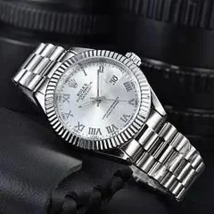 One watch, hundreds of attitudes (Rolex)