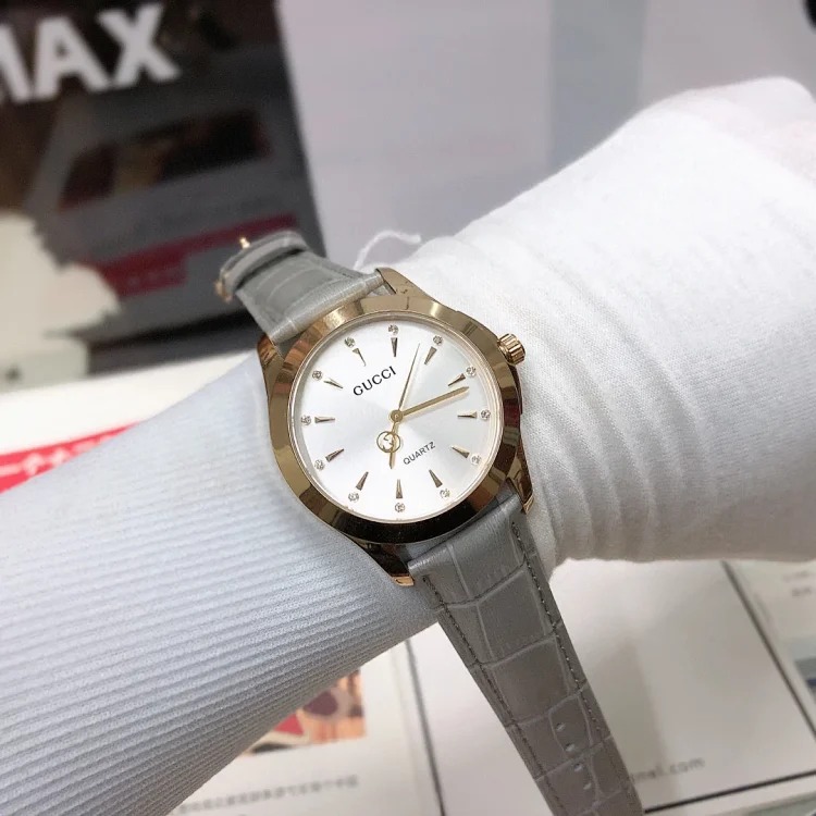 Gucci Minimalist Fashion Accessory
