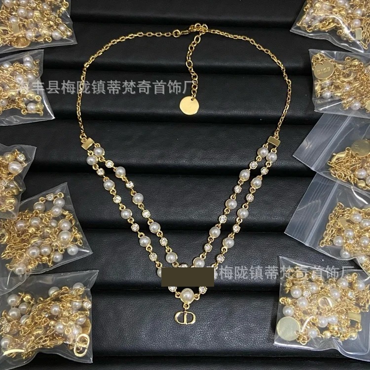 Dior Fashion Luxury Pearl Bracelet